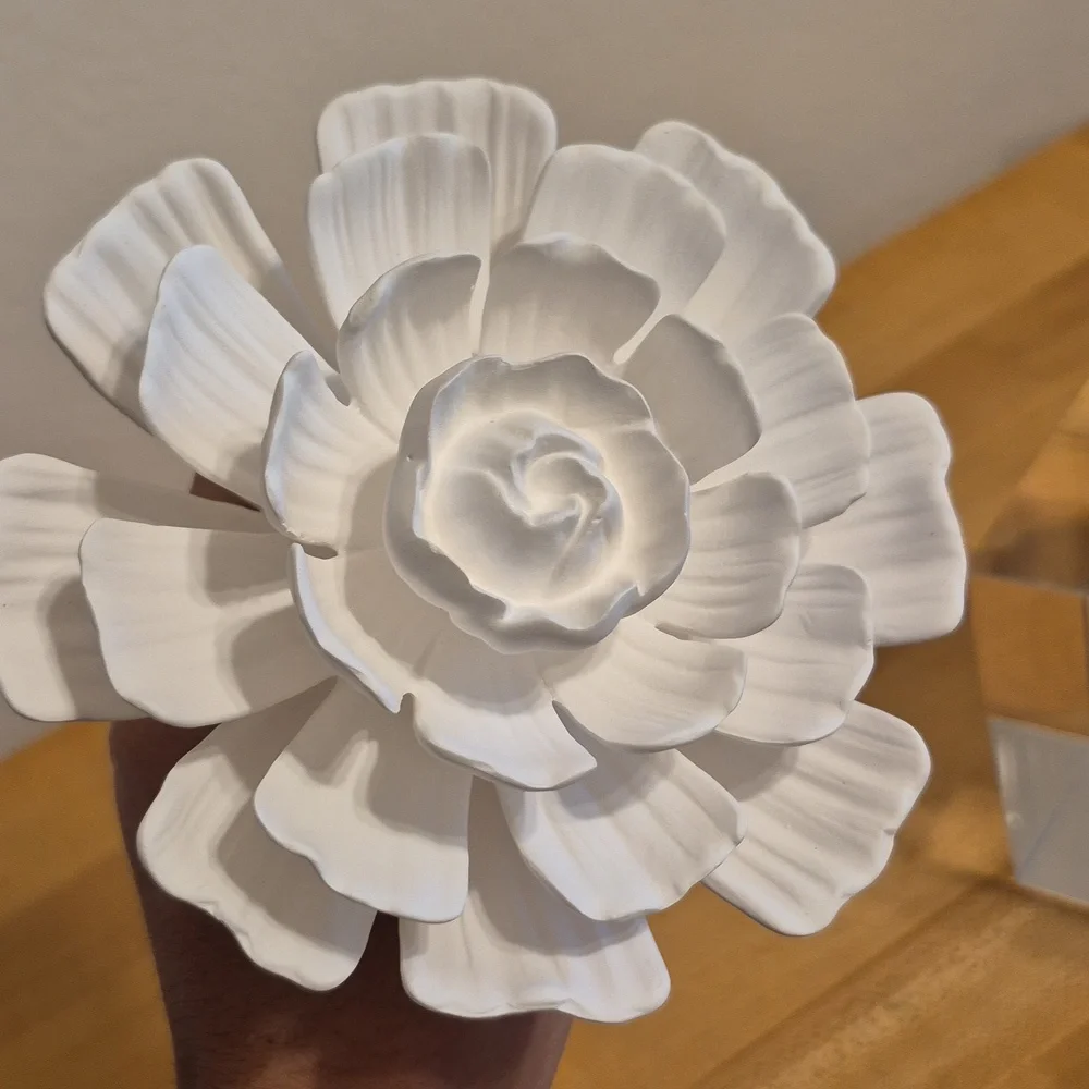 Modena Porcelain Flower Glass Luxury Diffuser 3.4 Fl Oz